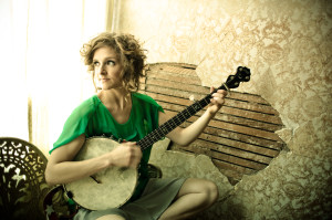 Abigail Washburn plays the banjo.