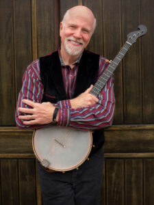 John McCutcheon was the top artist and had the most-played album on folk radio in September 2022, according to charts compiled by Folk Alliance International. (Photo: Irene Young)