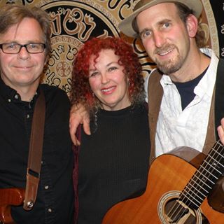 You are currently viewing Top Albums and Songs of March 2016 (FOLKDJ-L)